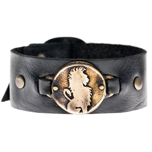 Lion - leather cuff bracelet in bronze